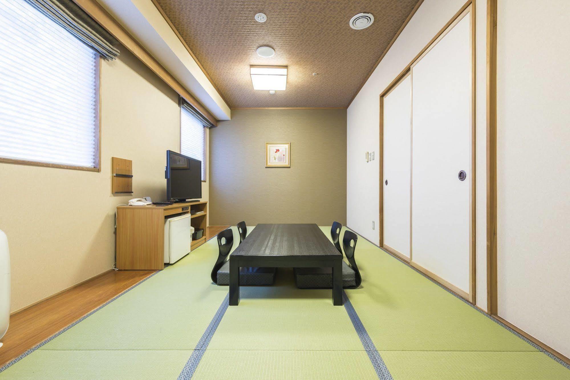 Route Inn Grantia Hanyu Spa Resort Zewnętrze zdjęcie