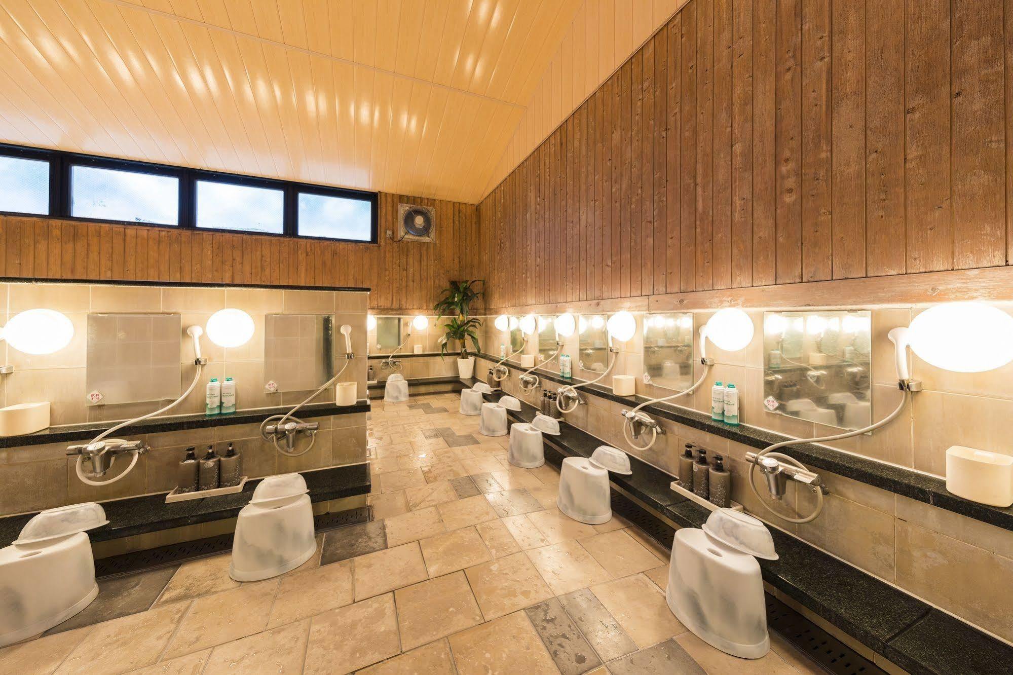 Route Inn Grantia Hanyu Spa Resort Zewnętrze zdjęcie